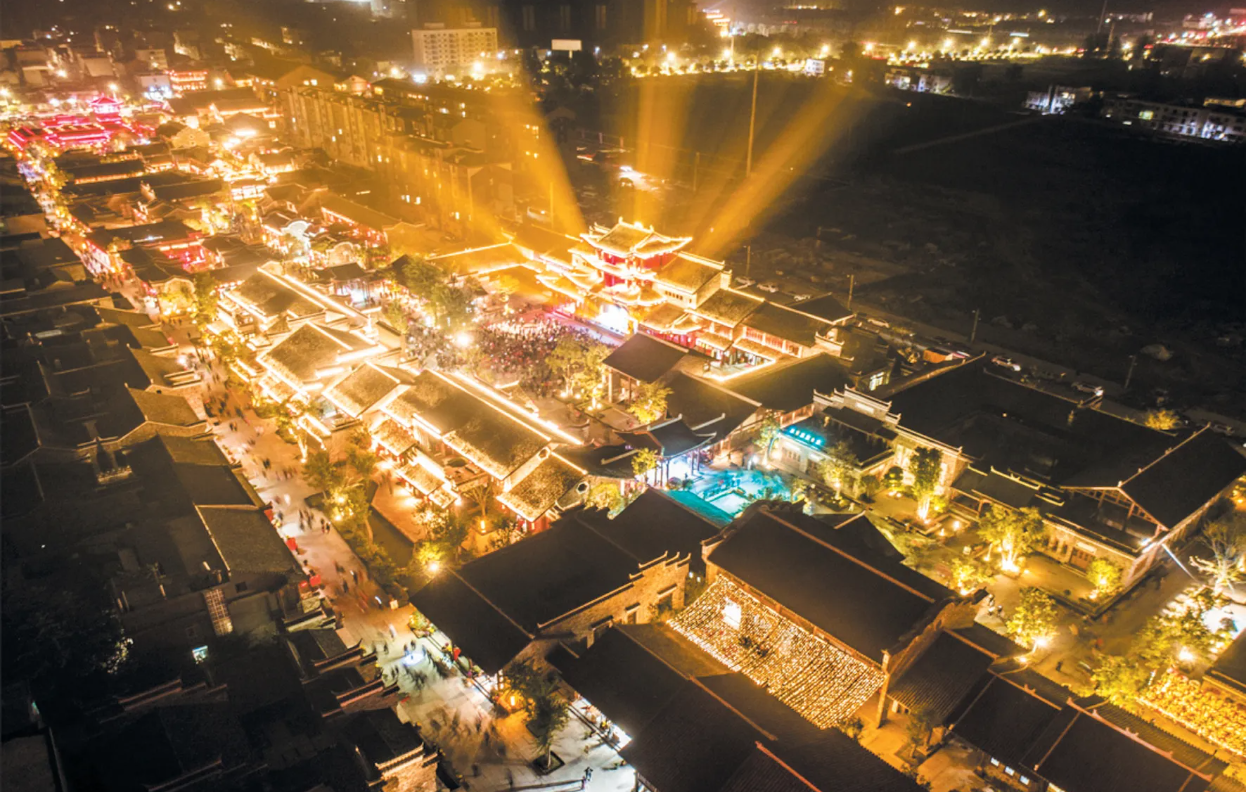 夜地摊 夜文化 新业态 “点亮”房县夜经济