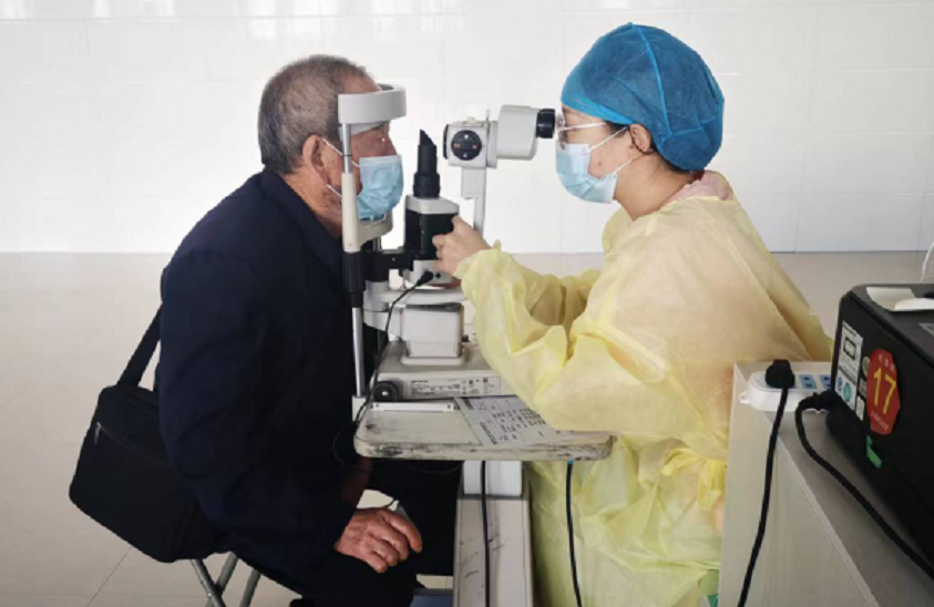 国药东风总医院义诊活动走进土城镇