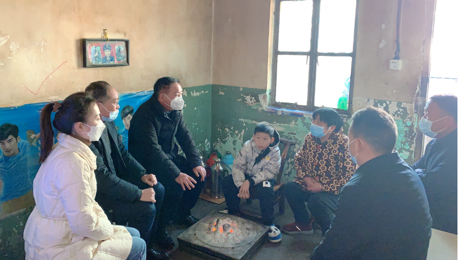 【新春走基层】县总工会开展走访慰问劳模活动