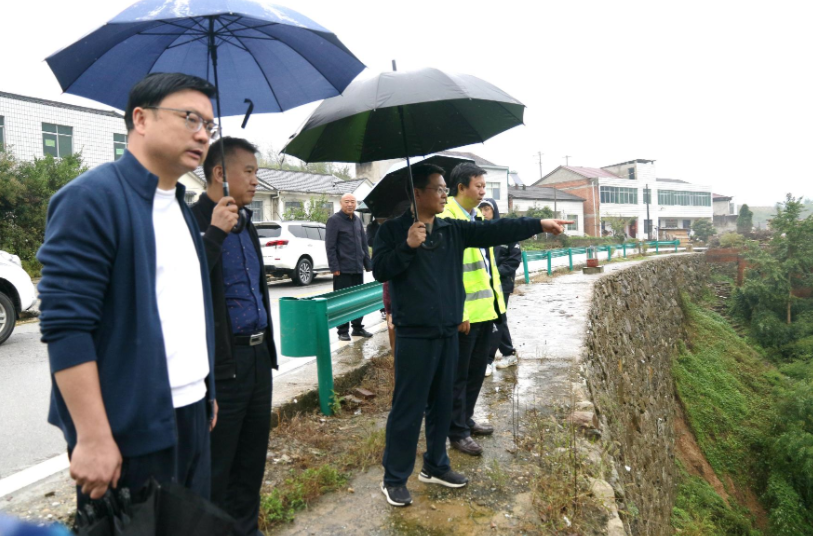 谢晓鸣强调：压紧压实责任落细落实措施 全面加强防范应对抢险救援