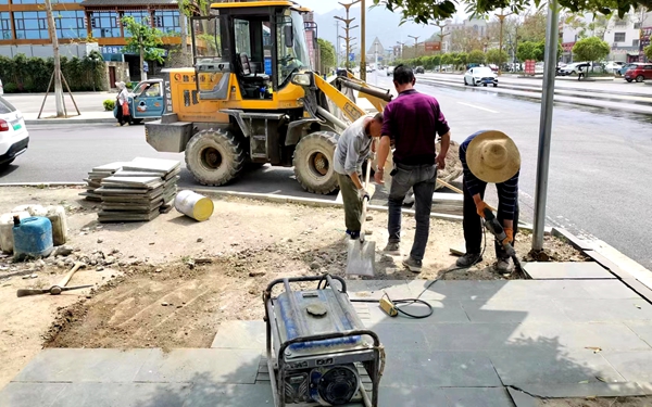 房县：完善基础设施建设 夯实文明创建“硬支撑”