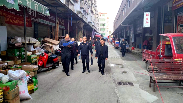 县创文办举行便民疏导点专项整治工作会