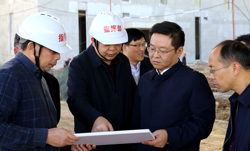 谢晓鸣在调研重点项目建设时强调：  牢固树立“项目兴县”理念 推动经济社会高质量发展