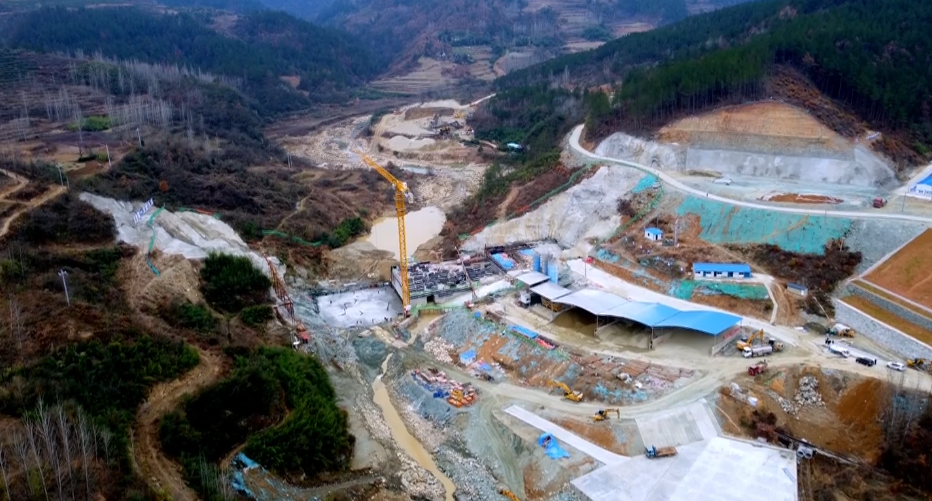 房县抢抓冬季农田水利建设