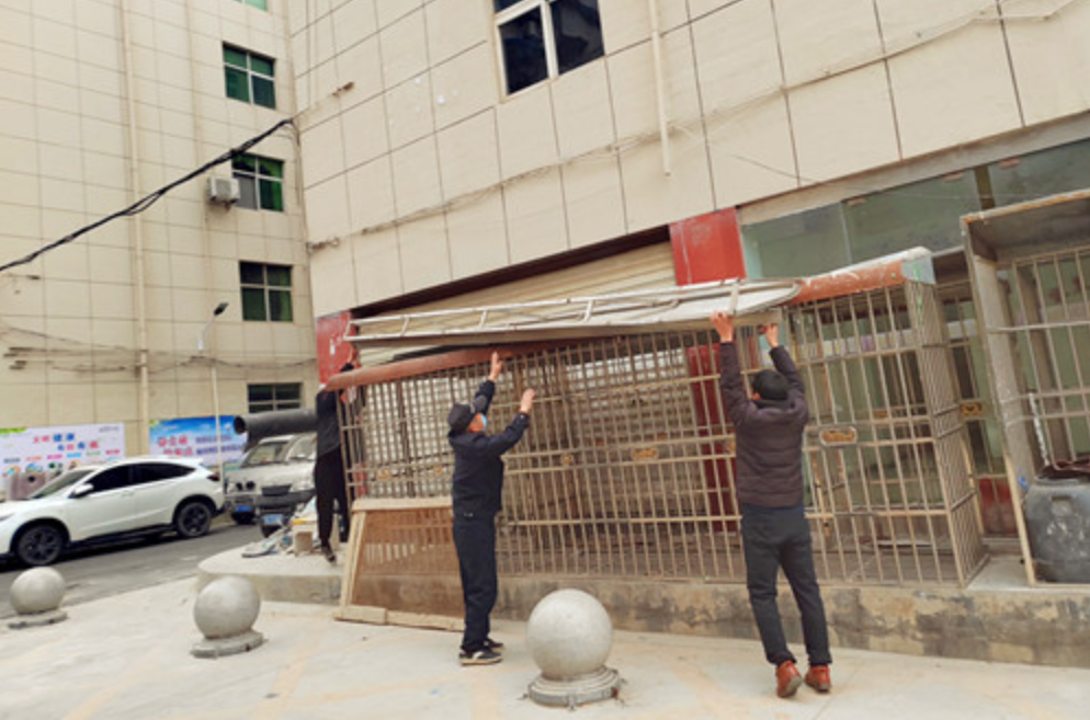 房县东城小学开展校园安全隐患大排查活动