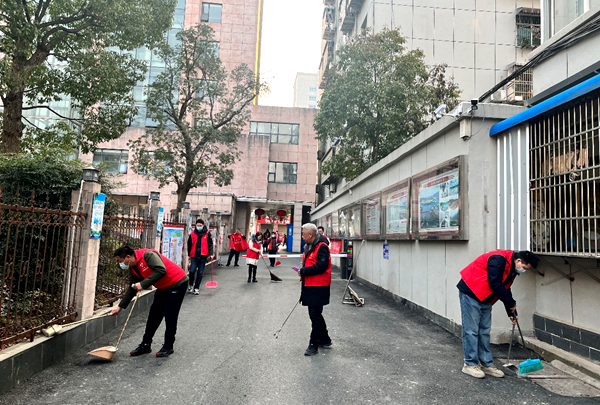 房县水利和湖泊局：志愿服务进小区 争当创文排头兵