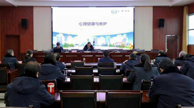 房县政法系统：打开心门 筑牢心“防”