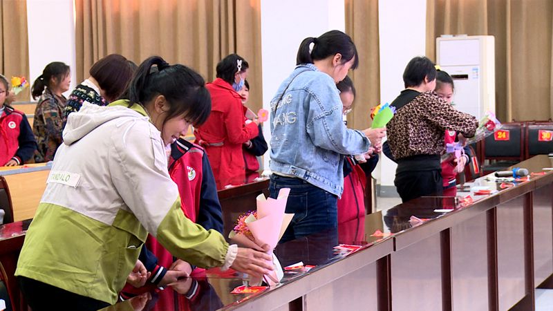 房县天明小学：开展“知感恩 懂礼孝”主题教育实践活动