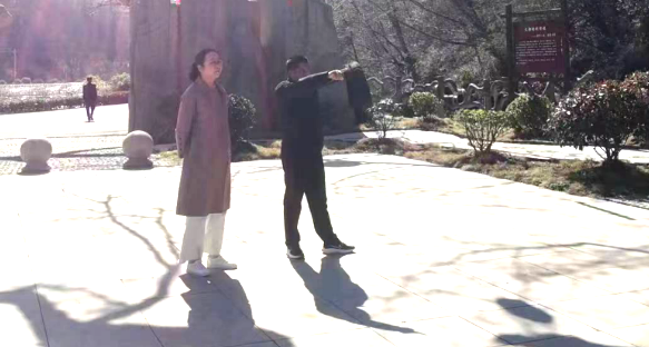 县野保局驻仙家坪村工作队：因地制宜谋发展 共同缔造谱新篇