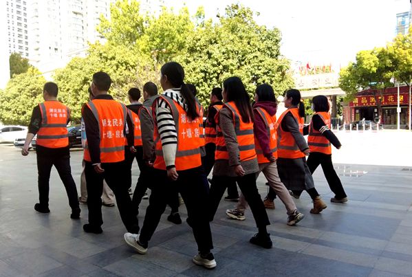 县人武部：“点”出精气神  “验”出战斗力