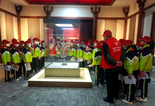 城关镇开展“清明祭英烈”系列活动