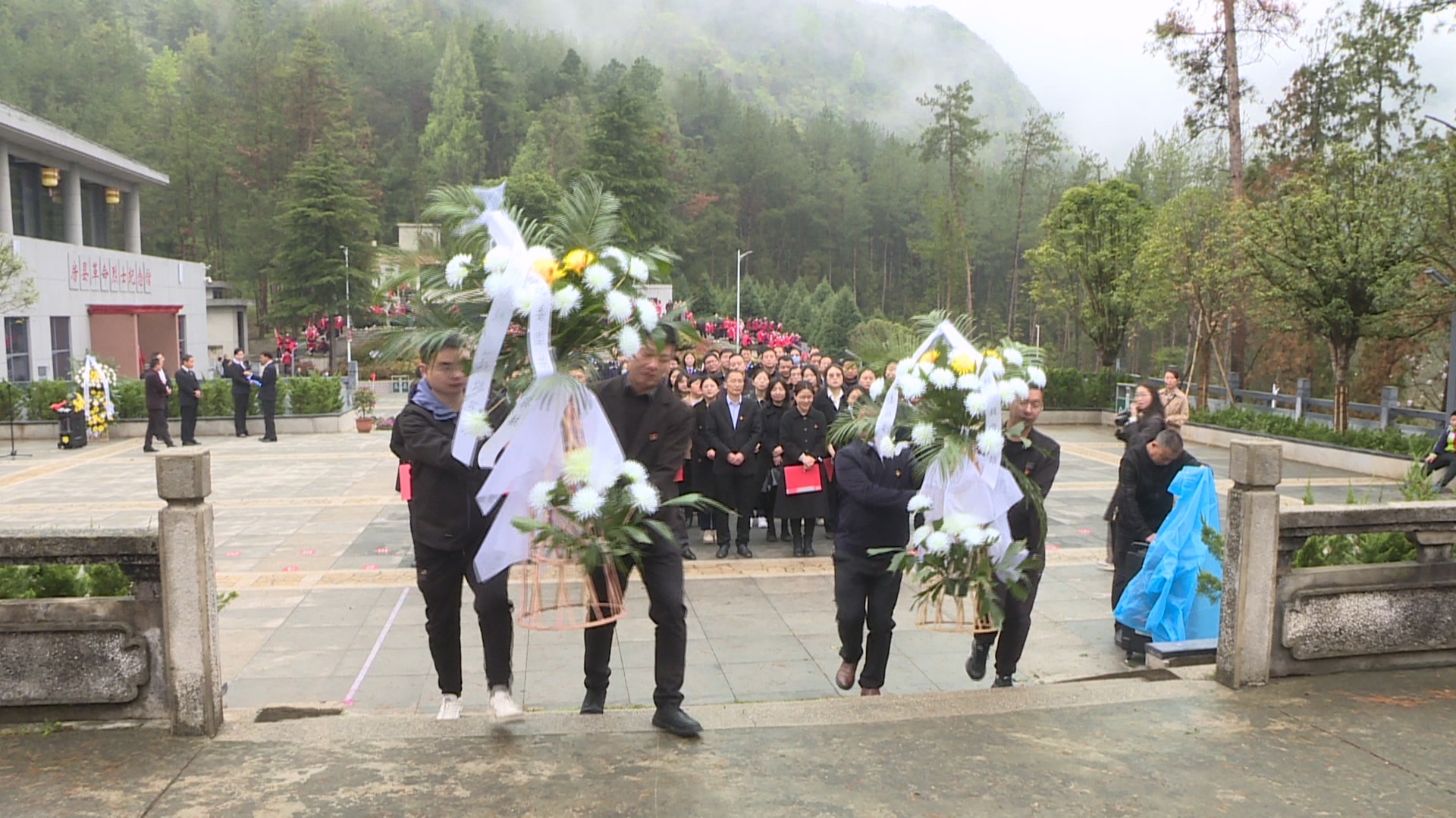 县纪委机关开展缅怀革命先烈、传承革命精神红色教育学习活动