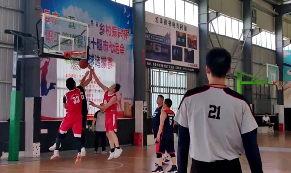 县创文友谊队：在比赛中彰显创文风采