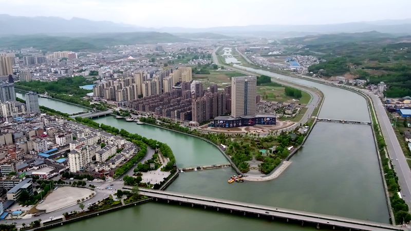 房县住建局强化举措筑牢城市防汛“安全堤”