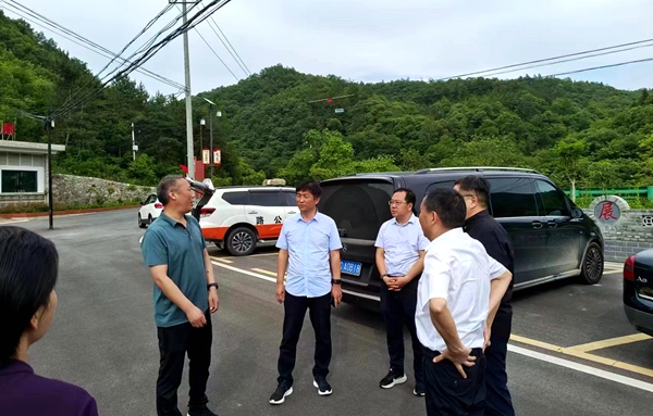 洛阳市公路事业发展中心来房考察“最美公路”建设