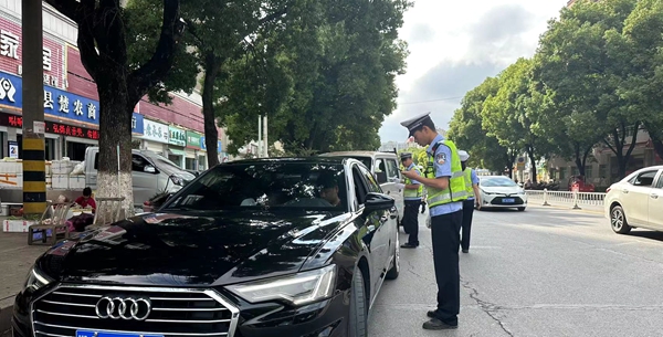 【整改进行时】房县交警：开展不礼让斑马线专项整治行动