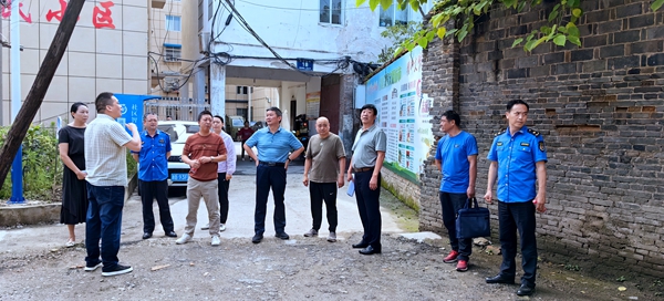 我县举行凉水泉路综合整治现场会