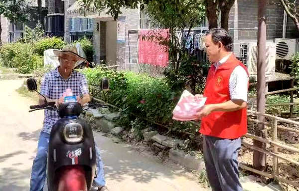 【宣传践行行为规范】房县：开展“四大行动”大力倡导绿色低碳生活行为