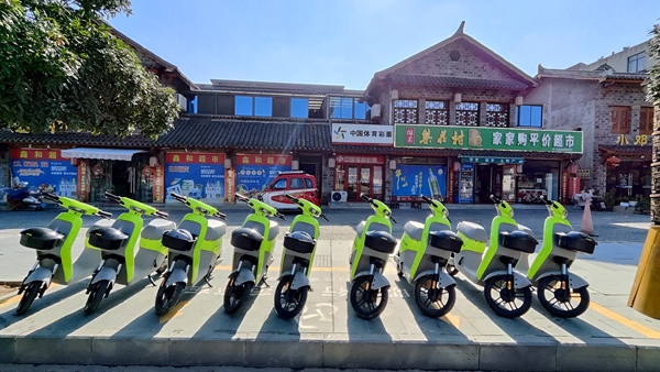 房县：绿色出行  共享单车助力全国文明城市创建