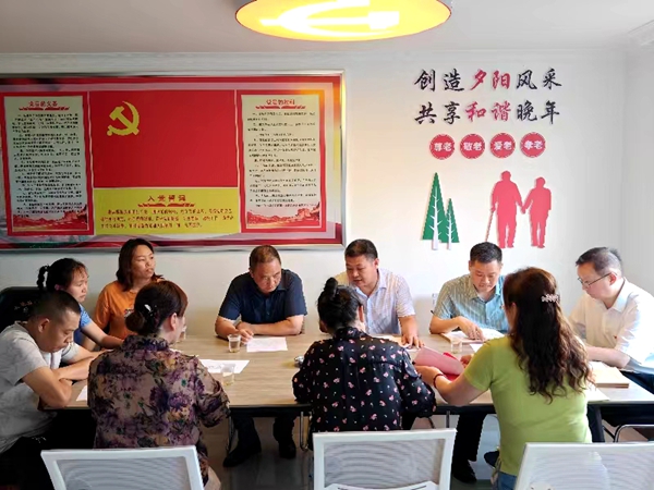 县邮政公司：坚持党建引领  深入治理小区