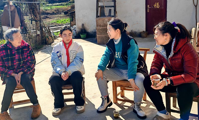 下茅坪小学：开展家访活动 助力学生成长