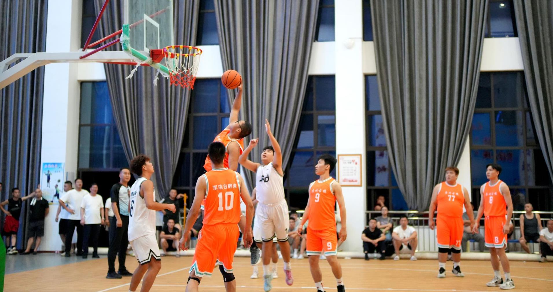 房县庆“八一”第十八届“双拥”杯军地篮球赛闭幕