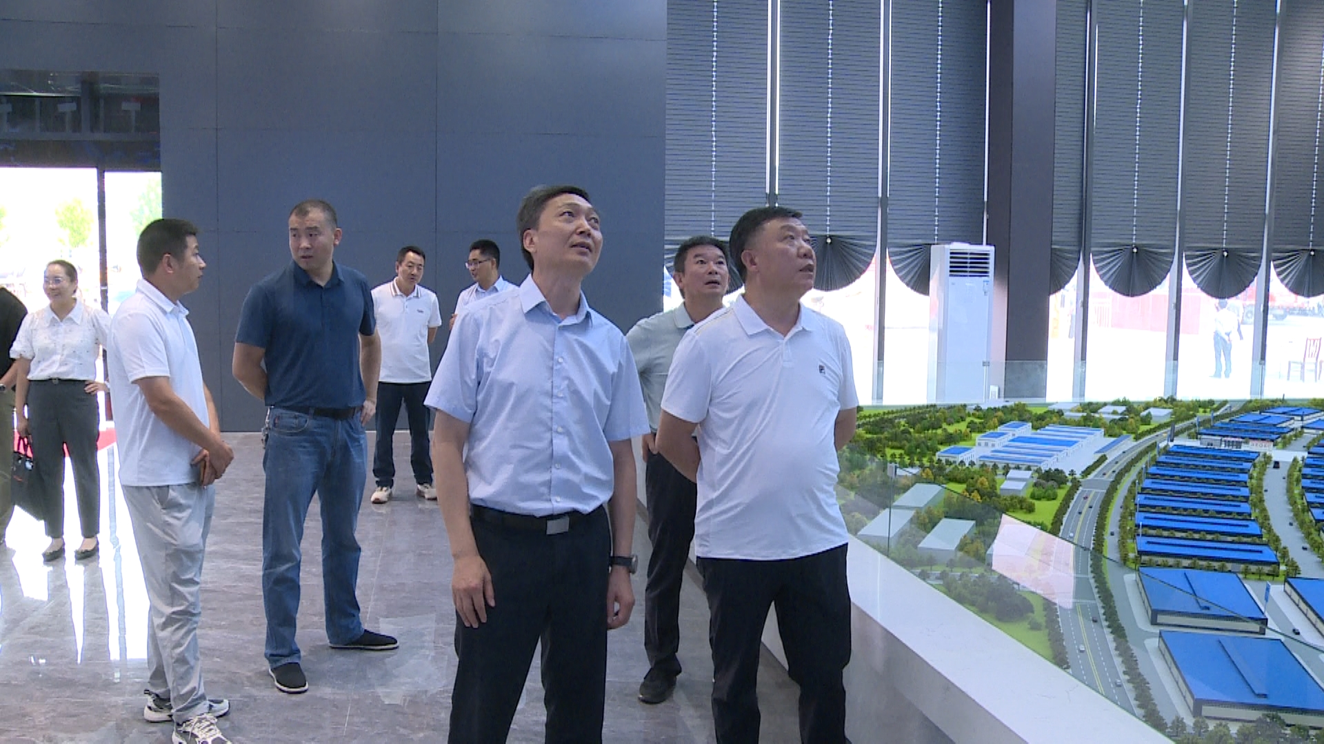 县人大常委会开展循环产业环境保护工作专题调研