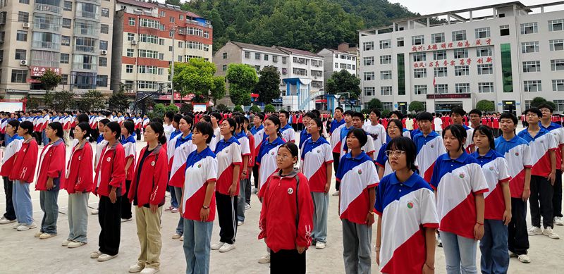 大木中学： 开展行为习惯养成教育整训活动