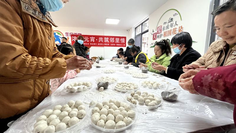 县退役军人事务局：浓情元宵 共筑邻里情