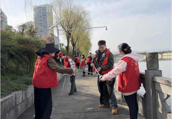 县妇幼保健院开展“惜水护水，共筑和谐”系列活动