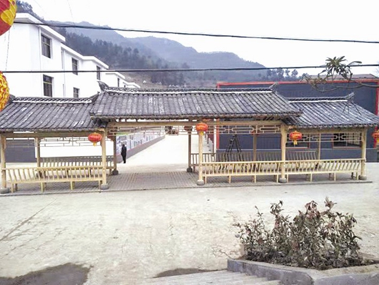 民歌之乡奏新曲