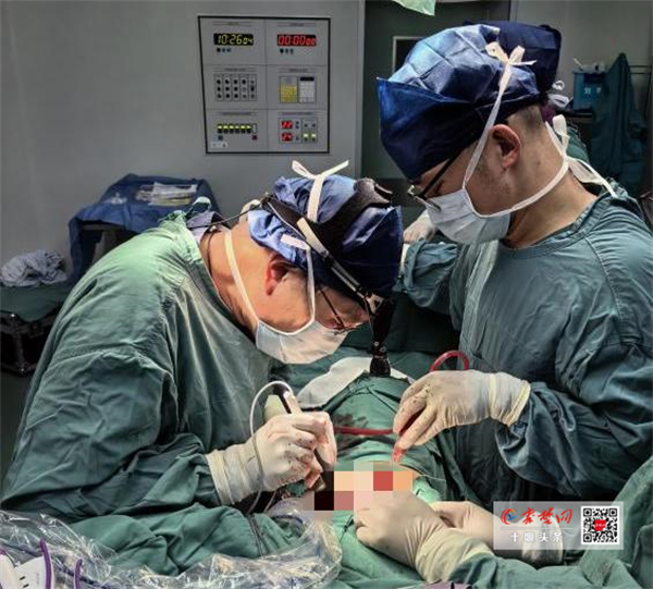 新突破！十堰人医成功开展非插管Tubeless胸科麻醉手术