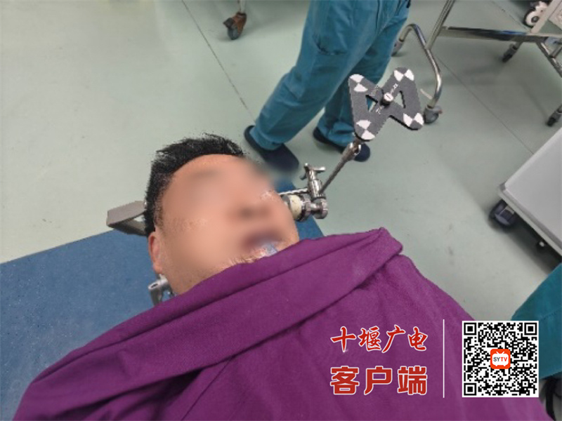 机器人精准导航，十堰人医完成经鼻垂体瘤微创手术