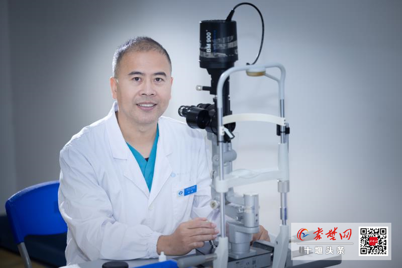十堰市人民医院名医柯峰：方寸眼球里的“追光者”