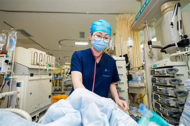 十堰市人民医院赵旭：ICU里的生命守护者，用温柔力量托举生命希望