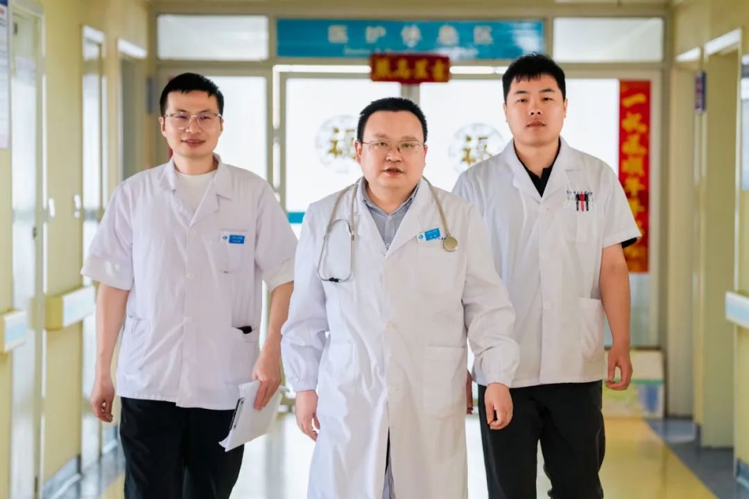 18岁确诊白血病，十堰小伙用4年重获新生！怎么做到的